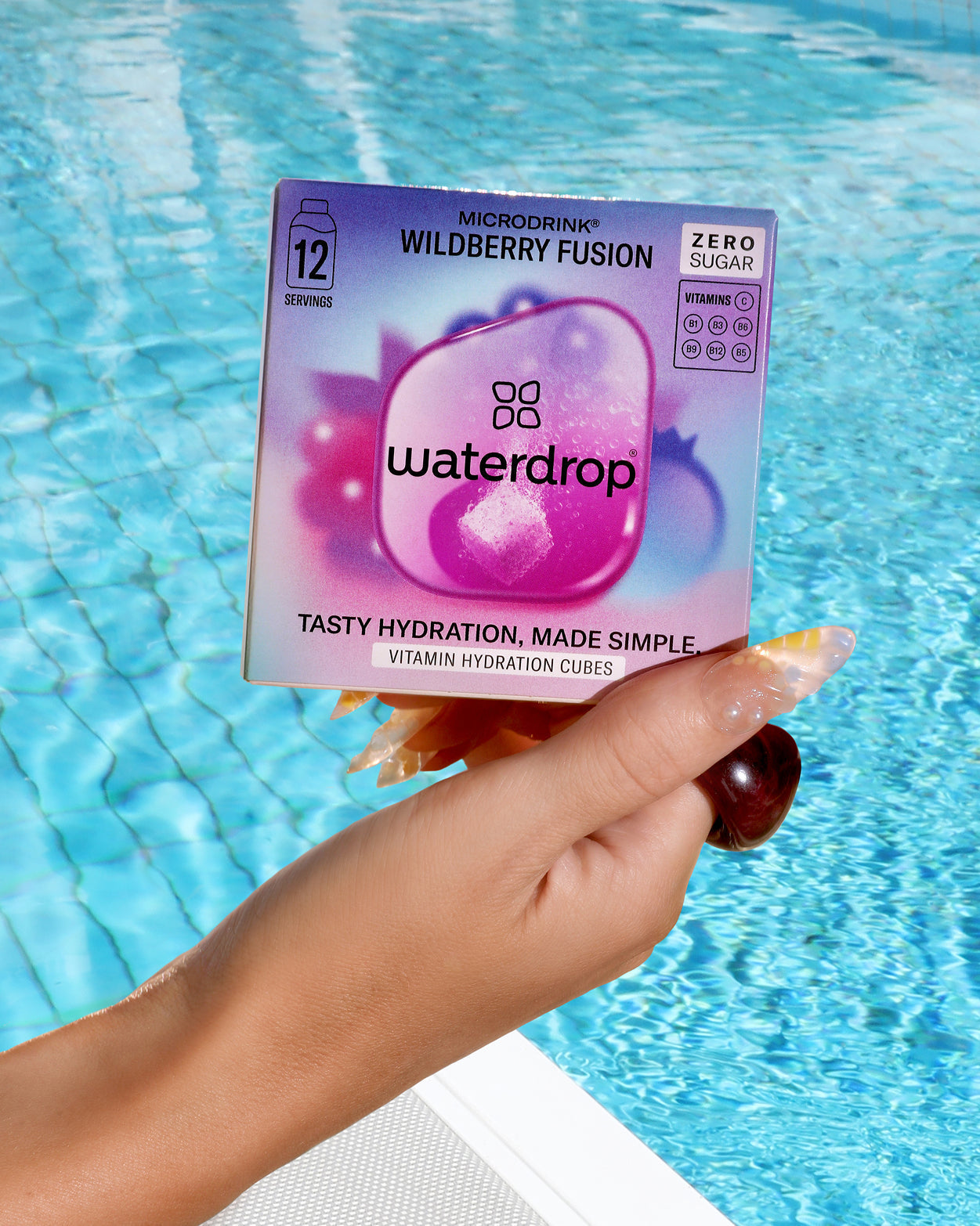 WILDBERRY FUSION Microdrink-Packung mit Vitaminen und frischer Kirsche.