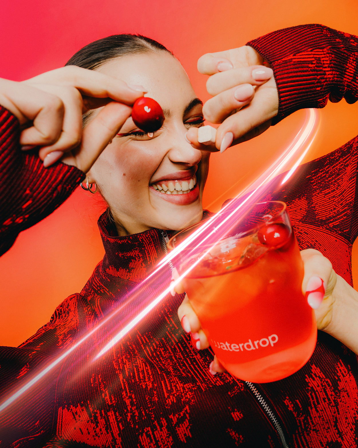 Starter Set Explorer Thermo Tumbler mit fruchtigem Microdrink von waterdrop®.