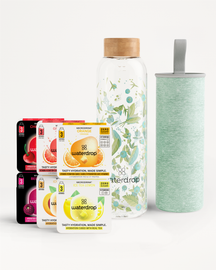 Starter Set Glass mit Microdrink-Würfeln und Glasflasche.
