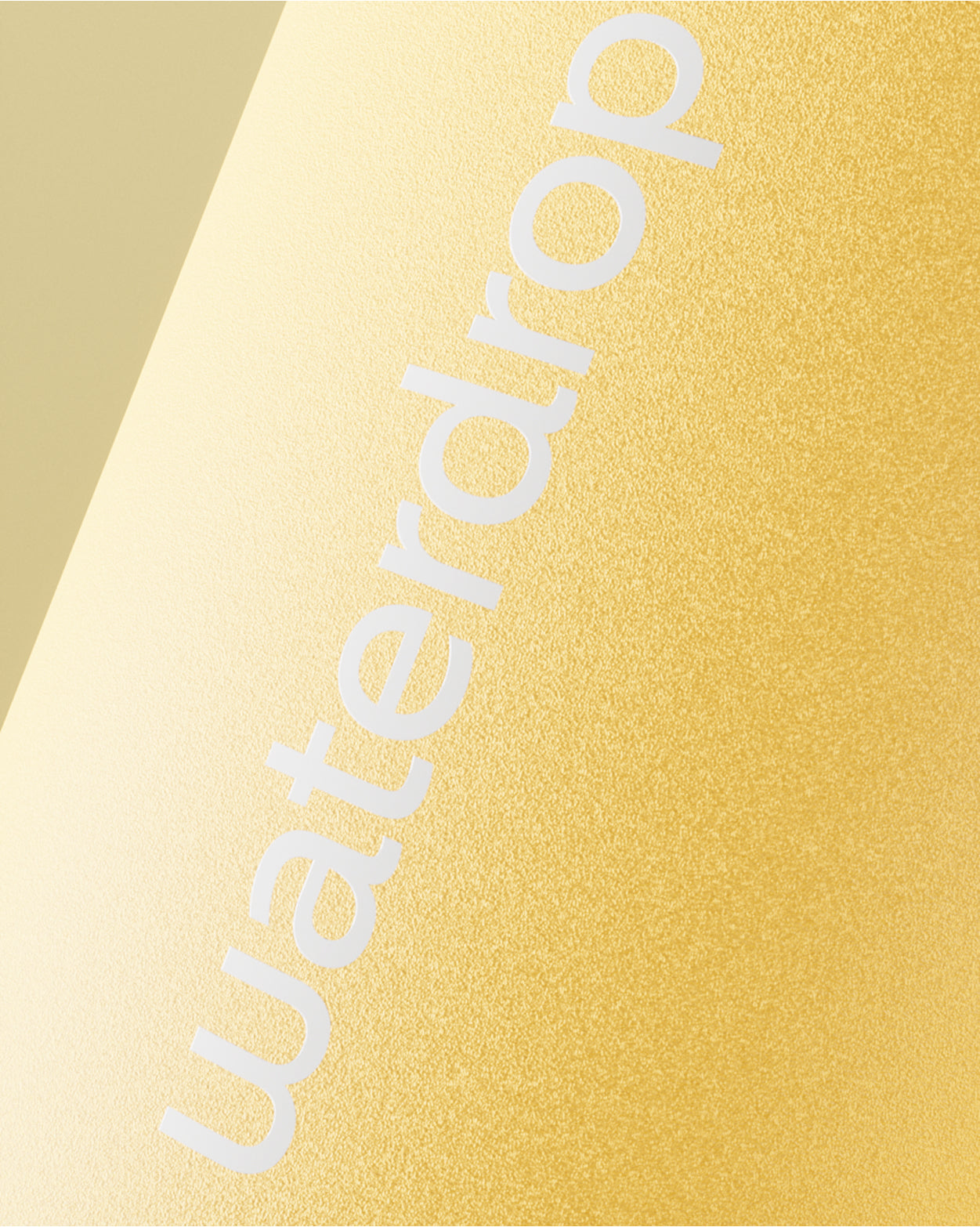 Buttergelb Explorer Thermo Tumbler Nahaufnahme mit uatephone Schriftzug.