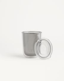 Glas Becher inkl. praktischem Trinkdeckel